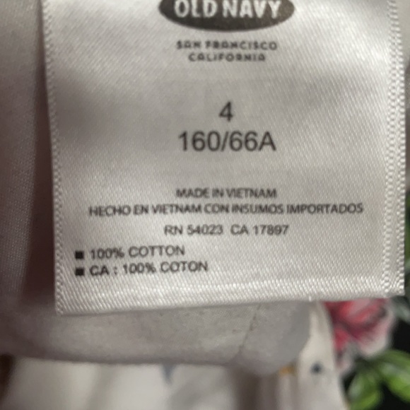 Woman - Picture 6 of 7